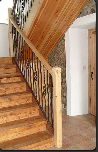 MacArt Design - steel gates, side gates, railings, balconies, stairs and timber gates manufactured, fitted and restored in Limerick, Clare, Cork and Tipperary.